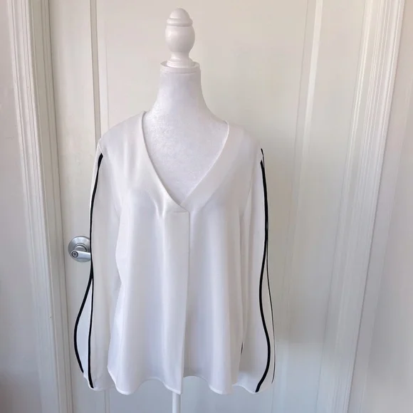 Marc New York White/Black Long Sleeve Women’s Blouse Size Large - Picture 1 of 8